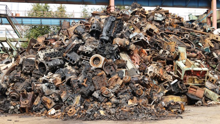 What You Should (and Shouldn’t) Bring to a Scrap Yard
